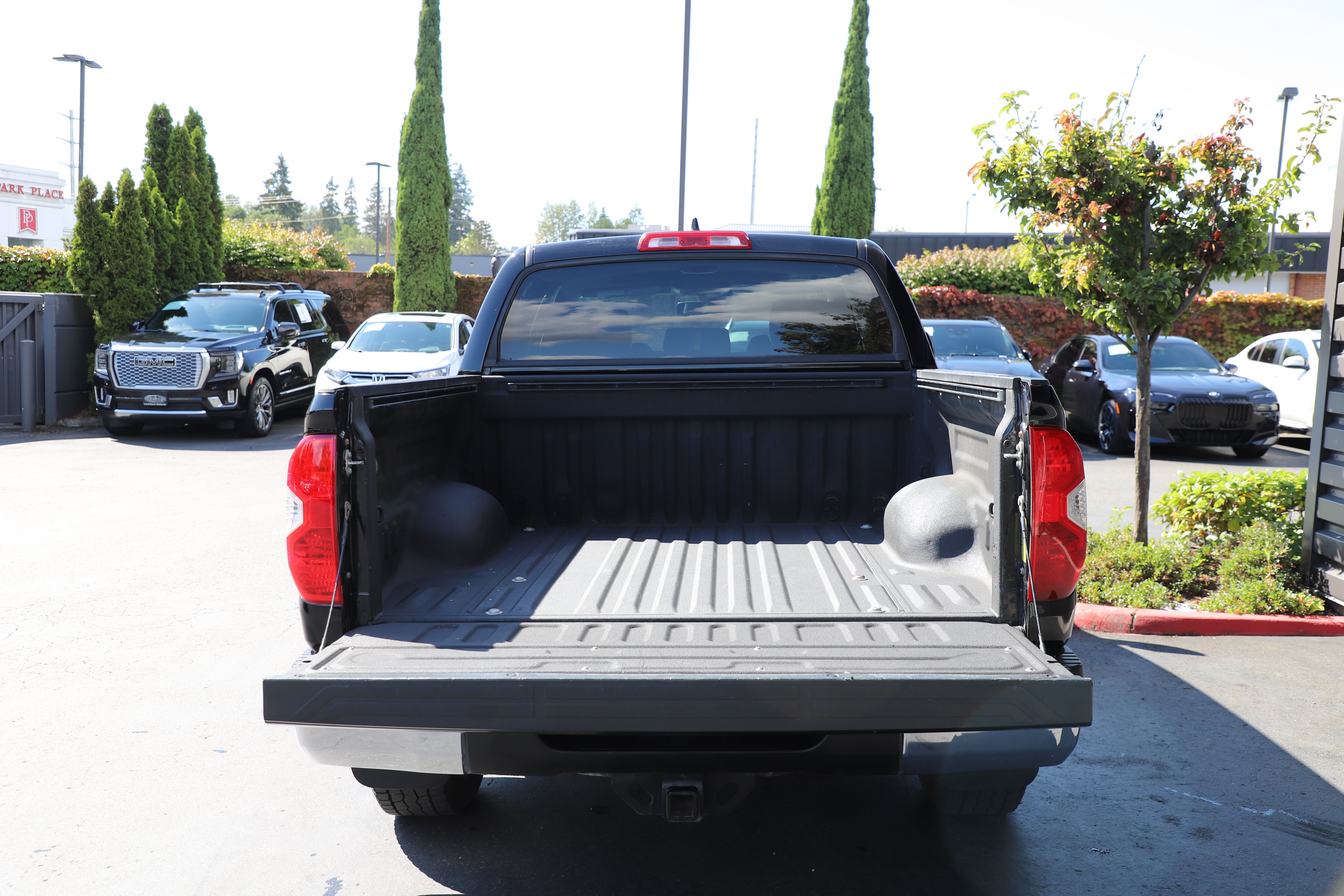 Used 2021 Toyota Tundra SR5 AWD/4WD image 12