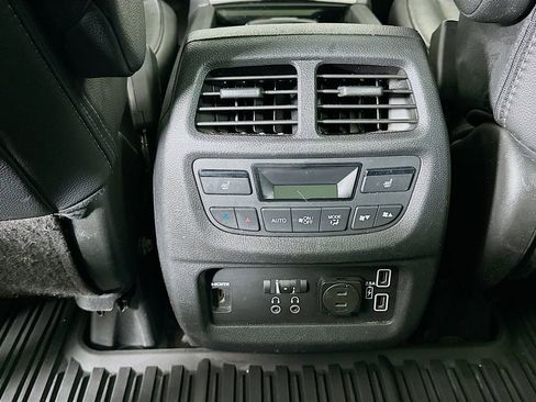 Used 2019 Honda Pilot Elite image 33