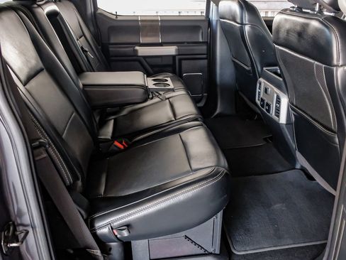 Used 2019 Ford F350 Lariat w/ Chrome Package image 34