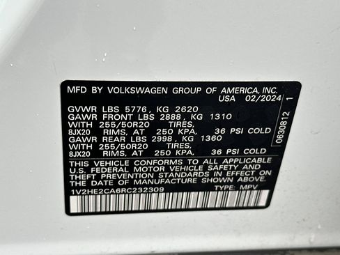 Used 2024 Volkswagen Atlas Cross Sport SE AWD/4WD image 36
