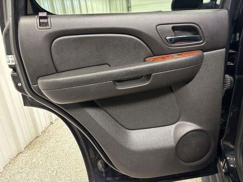 Used 2013 Chevrolet Tahoe LT image 19