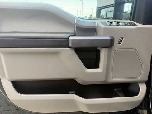 Used 2020 Ford F450 XLT w/ XLT Premium Package AWD/4WD image 14