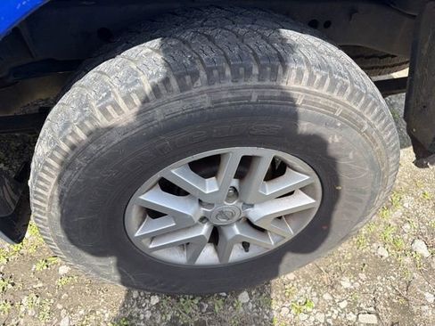 Used 2014 Nissan Frontier SV w/ SV Value Truck Package image 5