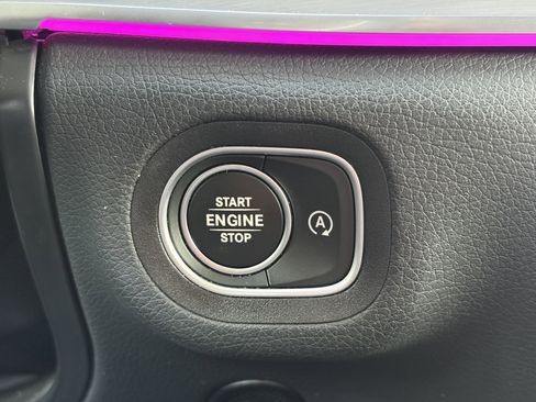 Used 2024 Mercedes-Benz GLE 350 4MATIC image 29