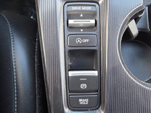 Used 2024 Honda Civic Sport image 6