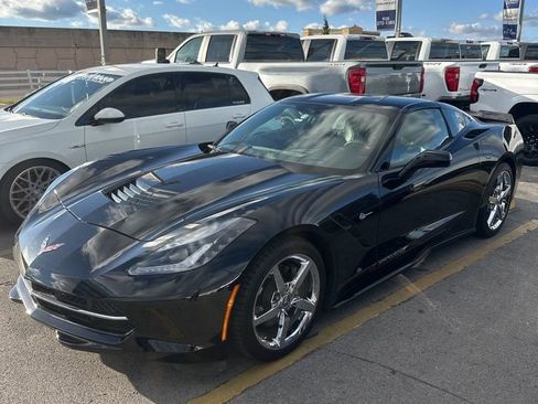 Used 2015 Chevrolet Corvette Stingray Coupe w/ 3LT Preferred Equipment Group image 1