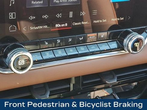 Used 2024 GMC Canyon AT4 image 20