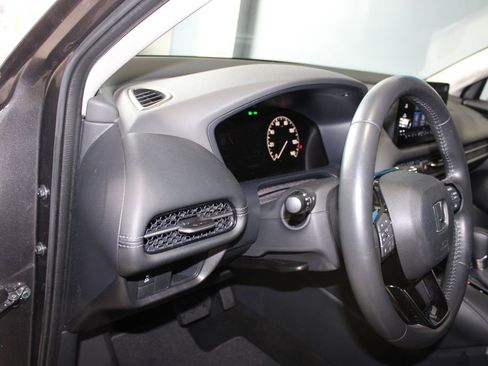 Used 2024 Honda HR-V EX-L image 11
