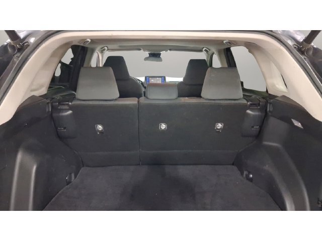 Used 2020 Toyota RAV4 XLE w/ Convenience Package FWD image 18