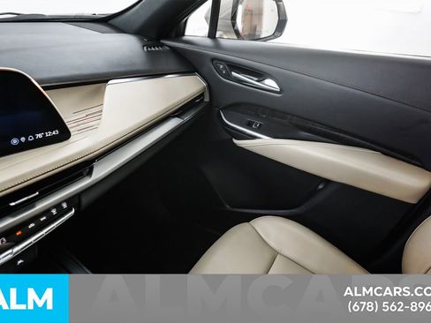 Used 2025 Cadillac XT4 Premium Luxury FWD image 44