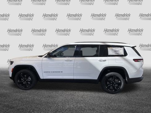 Certified 2025 Jeep Grand Cherokee L Altitude image 7