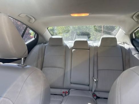 Used 2019 Nissan Altima 2.5 Platinum AWD/4WD image 16