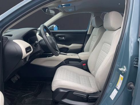 Certified 2024 Honda HR-V LX image 9