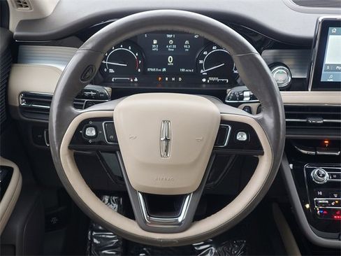 Used 2020 Lincoln Corsair AWD w/ Premium Package image 32