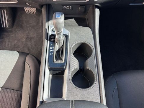 Used 2025 Nissan Altima 2.5 SV image 41