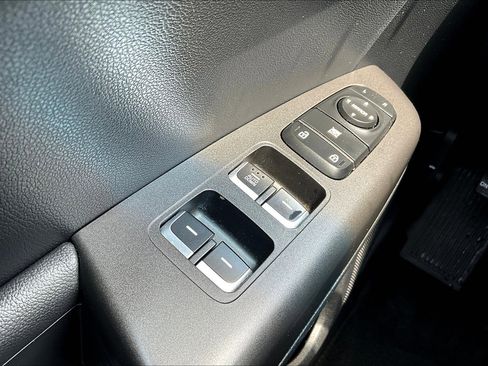 Used 2020 Kia Sportage LX image 33