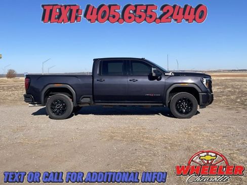 Used 2025 GMC Sierra 2500 AT4 w/ AT4 Premium Plus Package image 2