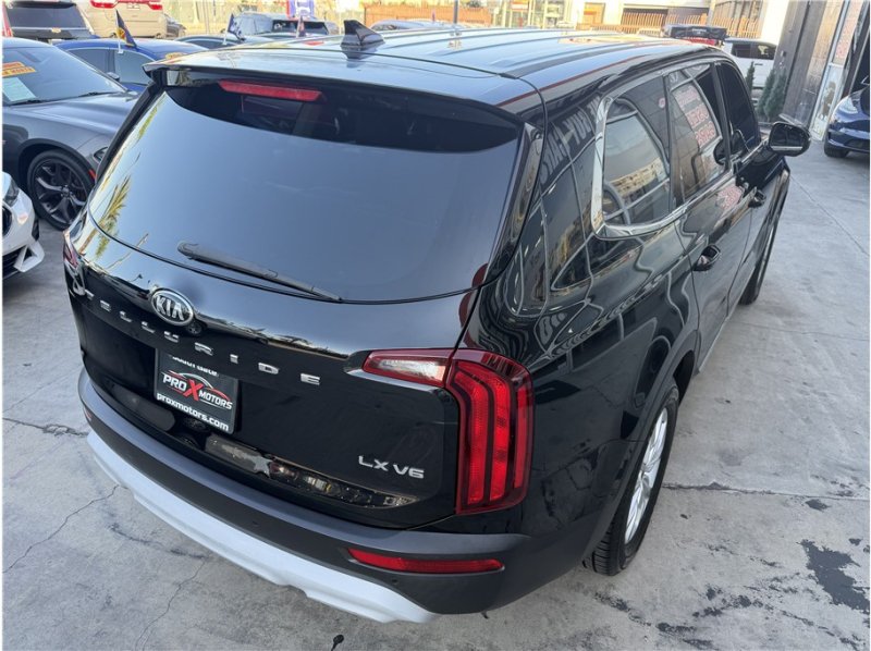 Used 2020 Kia Telluride LX FWD image 11