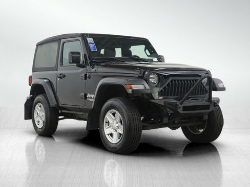 Used 2019 Jeep Wrangler Sport AWD/4WD image 7