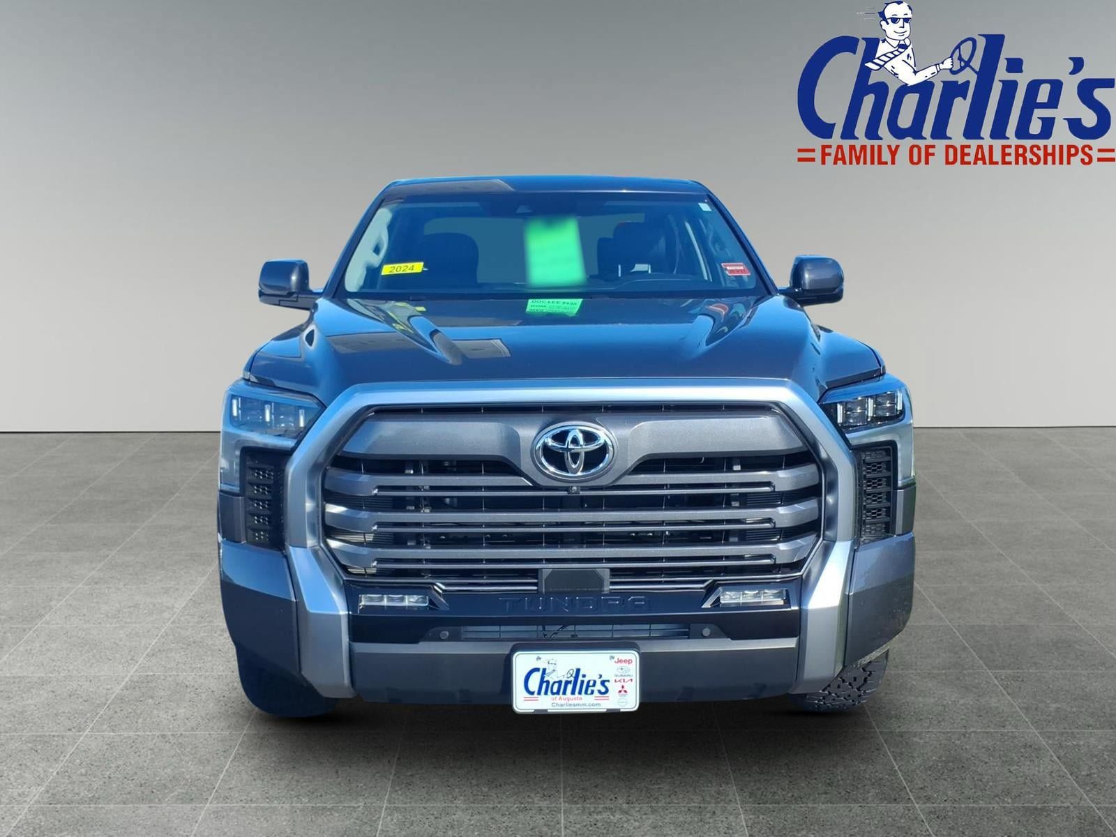 Used 2024 Toyota Tundra Limited AWD/4WD image 2