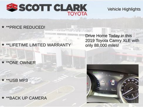 Used 2019 Toyota Camry XLE image 10