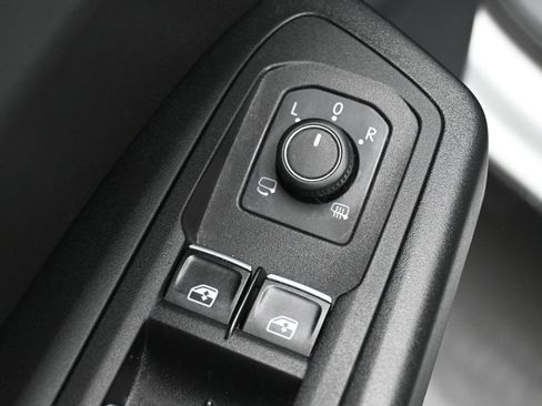 Used 2018 Volkswagen Atlas SEL Premium image 12