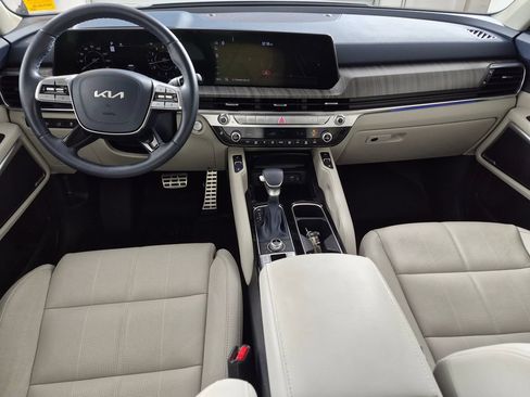 Used 2025 Kia Telluride SX w/ SX Captain's Chair Package AWD/4WD image 25