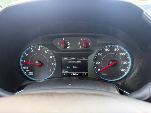 Used 2018 Chevrolet Equinox LT FWD image 15