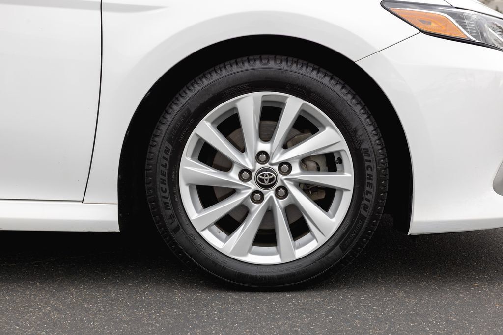 Certified 2022 Toyota Camry LE w/ Convenience Package FWD image 5