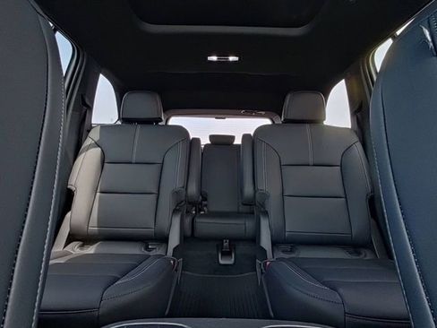 New 2026 GMC Acadia Elevation FWD image 29