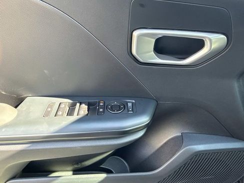 New 2026 Kia K4 LX image 22