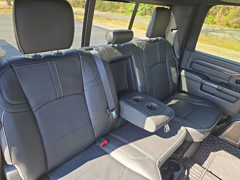 Used 2024 RAM 2500 Limited image 11