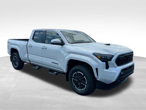 New 2026 Toyota Tacoma TRD Sport w/ TRD Sport Premium Package AWD/4WD image 9
