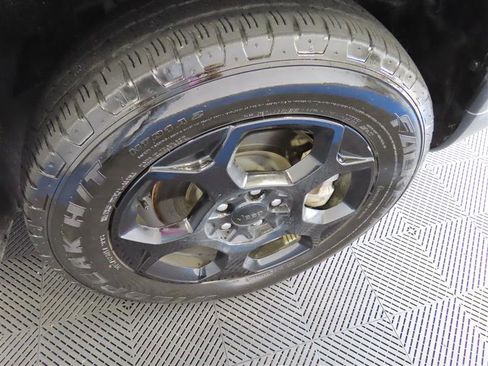 Used 2024 Jeep Compass Trailhawk image 9