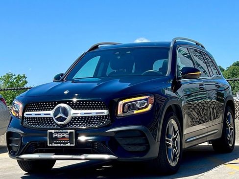 Used 2023 Mercedes-Benz GLB 250 4MATIC image 4