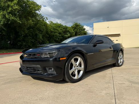Used 2015 Chevrolet Camaro SS w/ RS Package RWD image 2