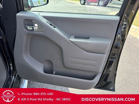 Certified 2017 Nissan Frontier SV w/ SV Value Truck Package image 34