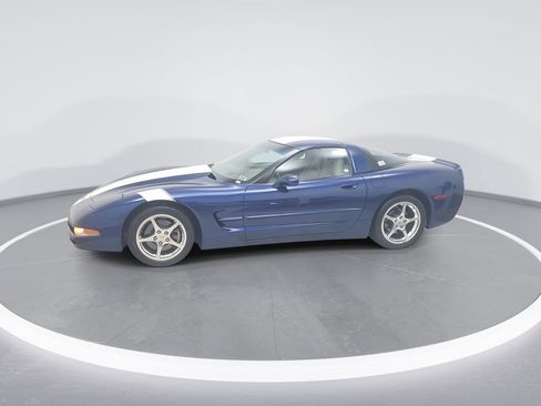 Used 2004 Chevrolet Corvette Coupe w/ Preferred Equipment Group image 4