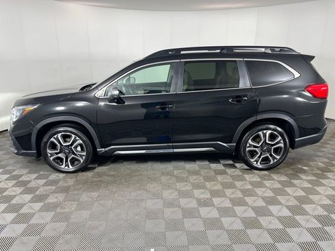 Used 2023 Subaru Ascent Limited w/ Technology Package AWD/4WD image 10