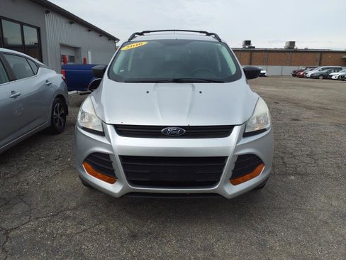 Used 2016 Ford Escape S w/ Equipment Group 101A image 2