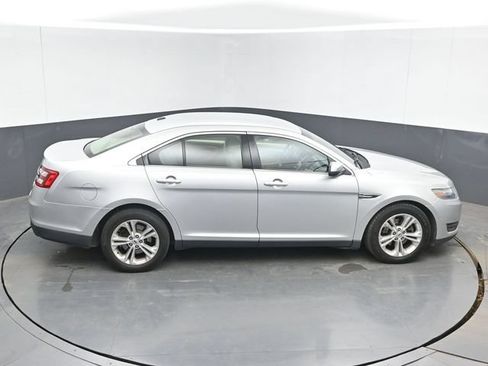 Used 2013 Ford Taurus SEL FWD image 24