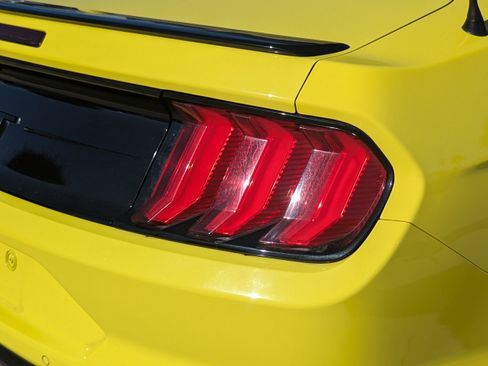 Used 2021 Ford Mustang GT Premium w/ Carbon Sport Interior Package image 10