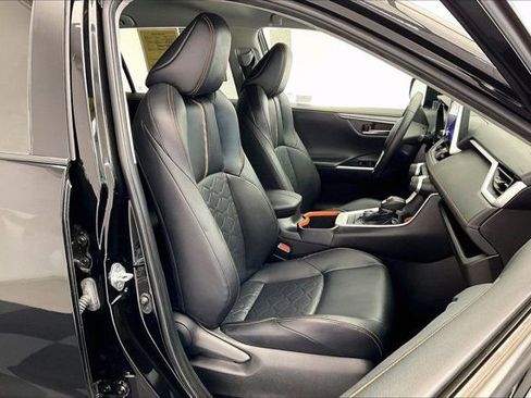 Used 2024 Toyota RAV4 Adventure image 6