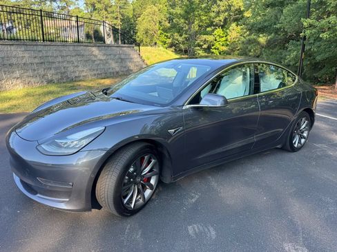 Used 2018 Tesla Model 3 Long Range AWD/4WD image 3