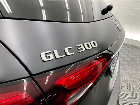 Certified 2024 Mercedes-Benz GLC 300 image 32