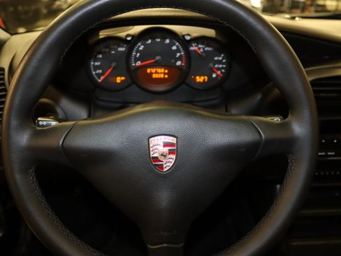 Used 2004 Porsche Boxster RWD image 30