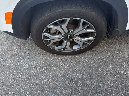 Certified 2023 Kia Seltos EX AWD/4WD image 7
