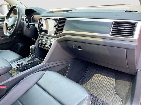 Used 2023 Volkswagen Atlas SEL R-Line image 30