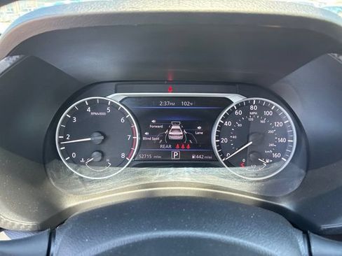 Used 2024 Nissan Sentra SV FWD image 10