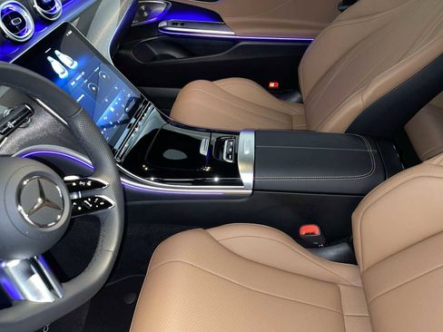 Used 2025 Mercedes-Benz CLE 300 4MATIC Cabriolet image 19